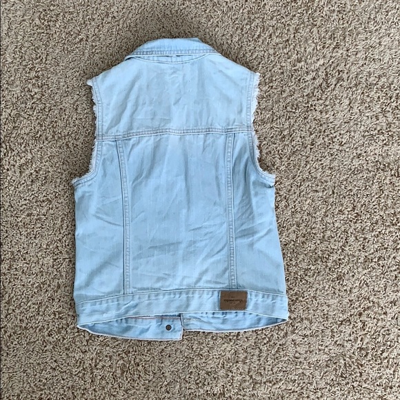 Abercrombie kids jean jacket - Picture 2 of 2